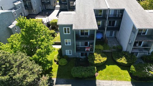 5881 Gainsborough Pl, Halifax, NS, B3K5R6 | Card Image