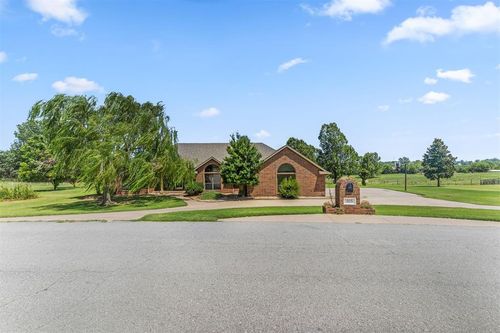 1162 County Road 1341, Chickasha, OK, 73018-8005 | Card Image
