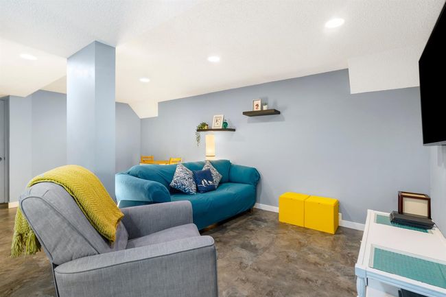 4828 Nipawin Cres Nw, House detached with 4 bedrooms, 2 bathrooms and 3 parking in Calgary AB | Image 27