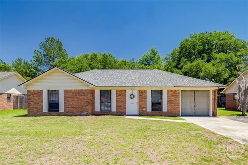 1750 Ashton Dr, Hinesville, GA, 31313-9110 | Card Image