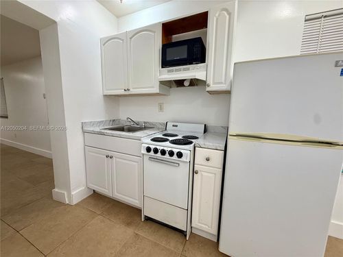 14-427 Ne 62nd St, Miami, FL, 33138-6168 | Card Image