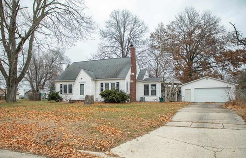 133 E End Ave, Evansdale, IA, 50707-1005 | Card Image