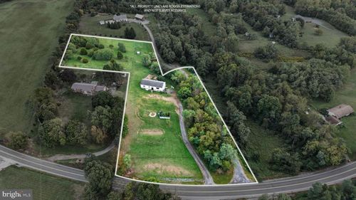 2813 Enola Rd, CARLISLE, PA, 17015-9506 | Card Image