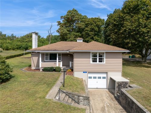 700 Highland Ave, Derry, PA, 15627-1741 | Card Image