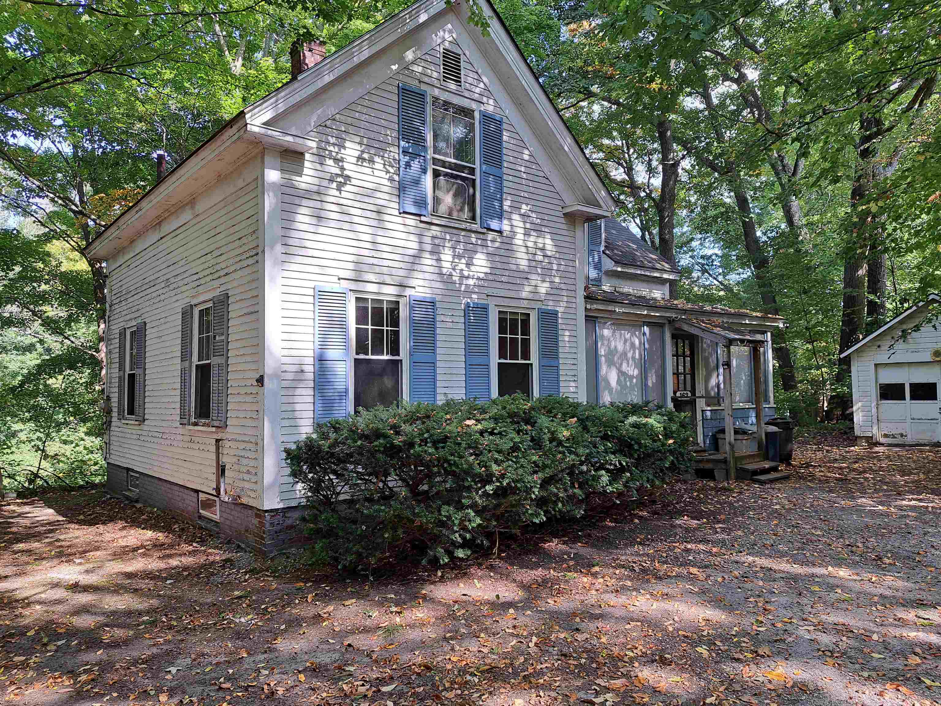 Pleasant St, Claremont, NH 03743