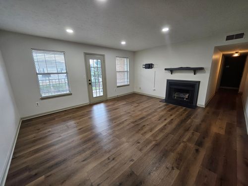 40-2258 Lebanon Pike, Nashville, TN, 37214-2426 | Card Image