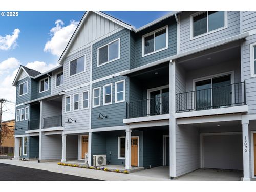 12086 Se Harold St, Portland, OR, 97266-3918 | Card Image