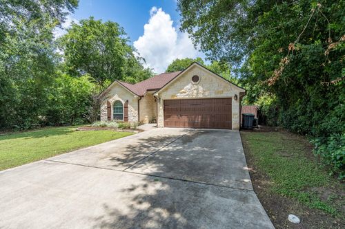 226 Foster St, Tomball, TX, 77375-2428 | Card Image