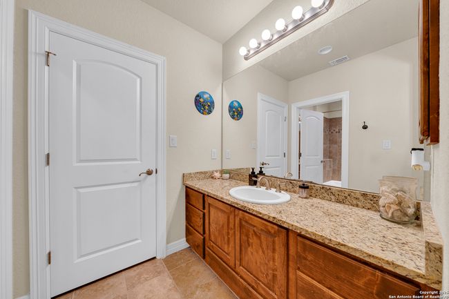 10210 Rafter O Trl, House other with 3 bedrooms, 3 bathrooms and null parking in Helotes TX | Image 29