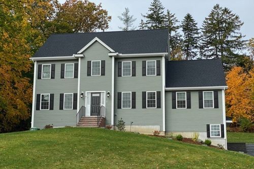 97 Gorham St, Chelmsford, MA, 01824-3209 | Card Image