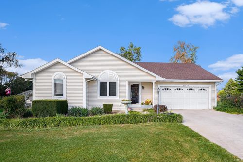 25855 Fox Tail Trl, South Bend, IN, 46628-9271 | Card Image