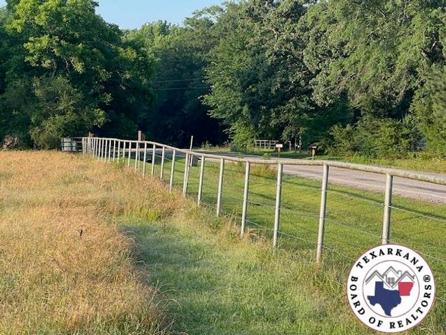 3134 &amp; 3138 Fm 1398, Home with 2 bedrooms, 1 bathrooms and null parking in Hooks TX | Image 19