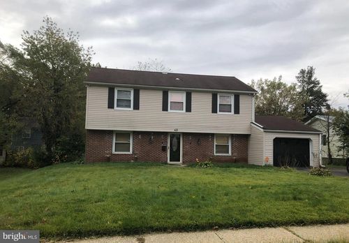 40 Princeton Ln, Willingboro, NJ, 08046-2739 | Card Image