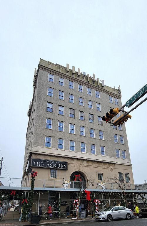 unit-204-801 Asbury Ave, Ocean City, NJ, 08226-3698 | Card Image