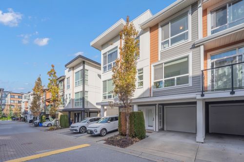 35-20857 77a Ave, Langley, BC, V2Y0W7 | Card Image