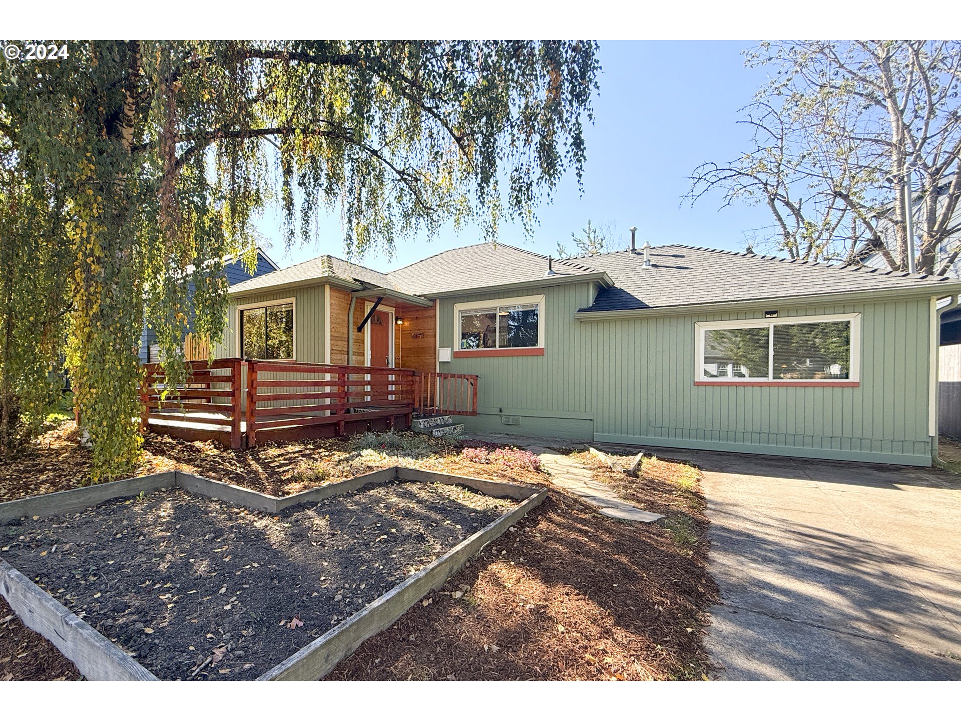 Wayland Ave, Portland, OR 97203