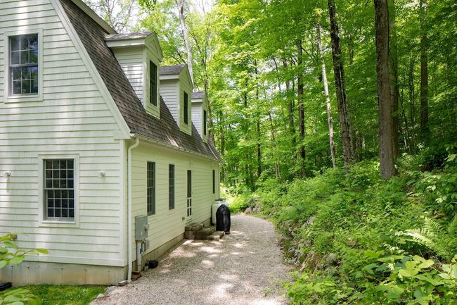 3 W Mountain Road, House other with 3 bedrooms, 3 bathrooms and null parking in Sharon CT | Image 8