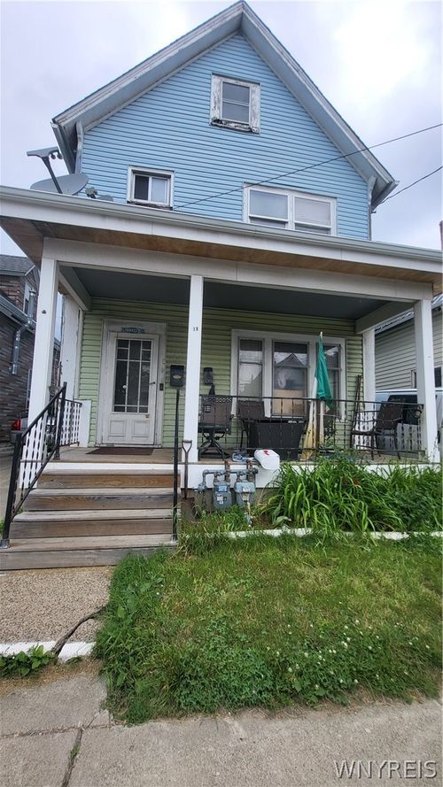 18 Clifford St, Buffalo, NY, 14210-1503 | Card Image