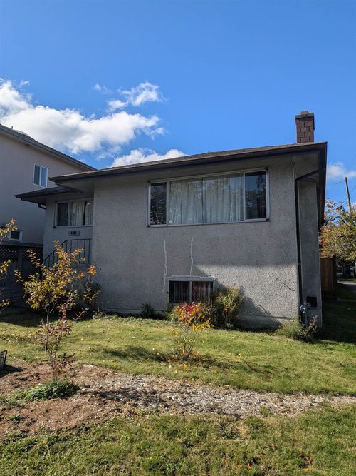 4505 Ross St, Vancouver, BC, V5V4T8 | Card Image