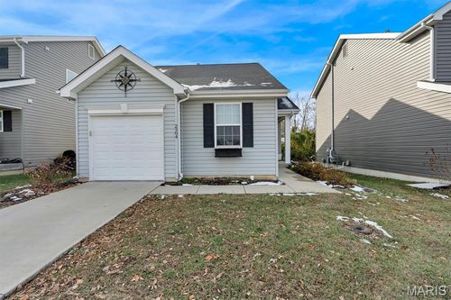 2304 Windswept Farms Dr, Eureka, MO, 63025-4120 | Card Image