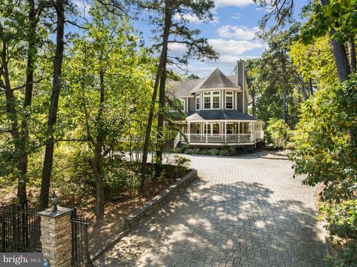 82 Mary Bell Rd, Manahawkin, NJ, 08050-7824 | Card Image