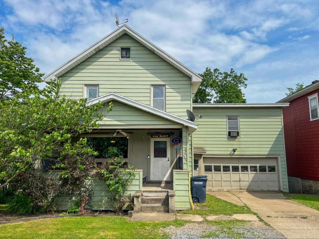Residential in Warren