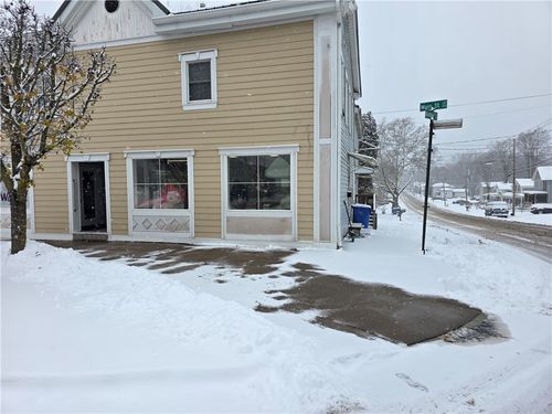 3819 S Main St, Marion, NY, 14505-9737 | Card Image