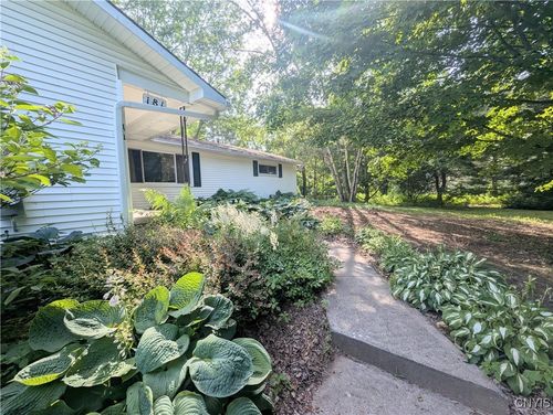 181 Pendergast Rd, Phoenix, NY, 13135-4245 | Card Image