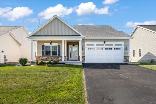 15 Lantana Ln, Greece, NY, 14612-3242 | Card Image