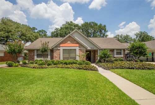 7918 Fairdale Ln, Houston, TX, 77063-6150 | Card Image
