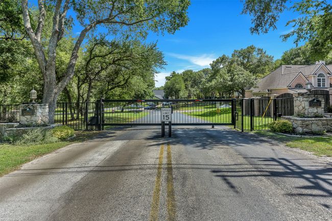 8917 Crest Wood Dr, House other with 4 bedrooms, 4 bathrooms and null parking in Fort Worth TX | Image 32