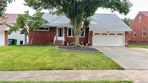 1787 E 227th St, Euclid, OH, 44117-2005 | Card Image