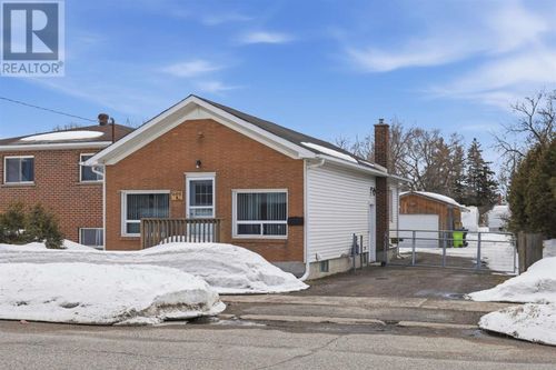609A Douglas St, Sault Ste. Marie, ON, P6C1V5 | Card Image