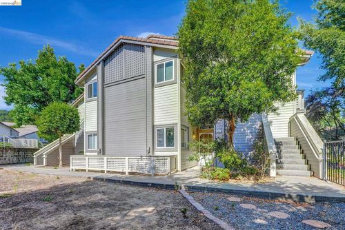 243 Florence Ct, Hercules, CA, 94547-2212 | Card Image