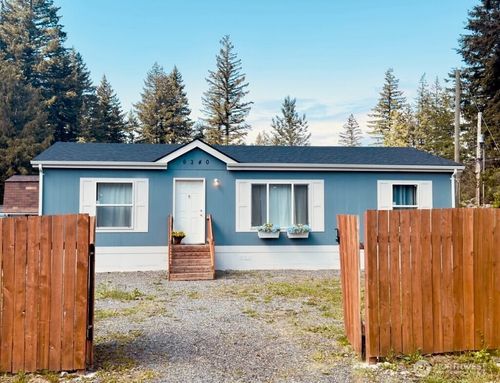 6240 Azure Way, Maple Falls, WA, 98266-8210 | Card Image