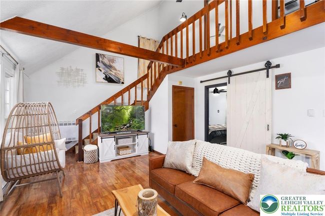 64 Autumn Ln, House other with 3 bedrooms, 2 bathrooms and null parking in Jim Thorpe PA | Image 24