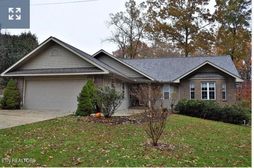 147 Glenwood Dr, Crossville, TN, 38558-8551 | Card Image