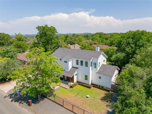 1305 Village West Dr, Austin, TX, 78733-1979 | Card Image
