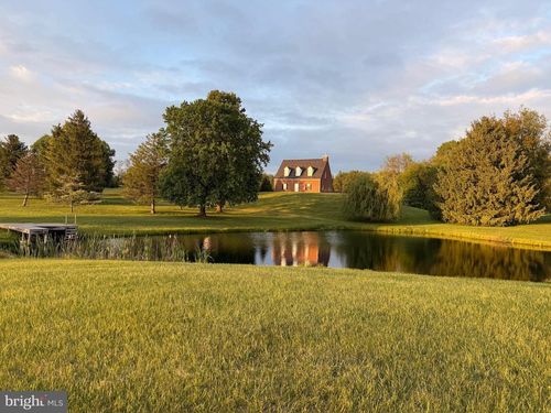 a-13886 Berlin Tpke, LOVETTSVILLE, VA, 20180-3038 | Card Image