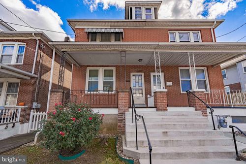 2474 Forest St, EASTON, PA, 18042-5368 | Card Image