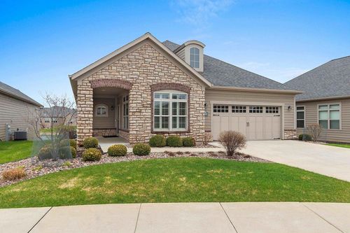 200 Raccoon Berry Way, GREEN BAY, WI, 54311 | Card Image