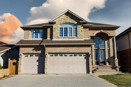 upper-819 Rymal Rd E, Hamilton, ON, L8W1B6 | Card Image