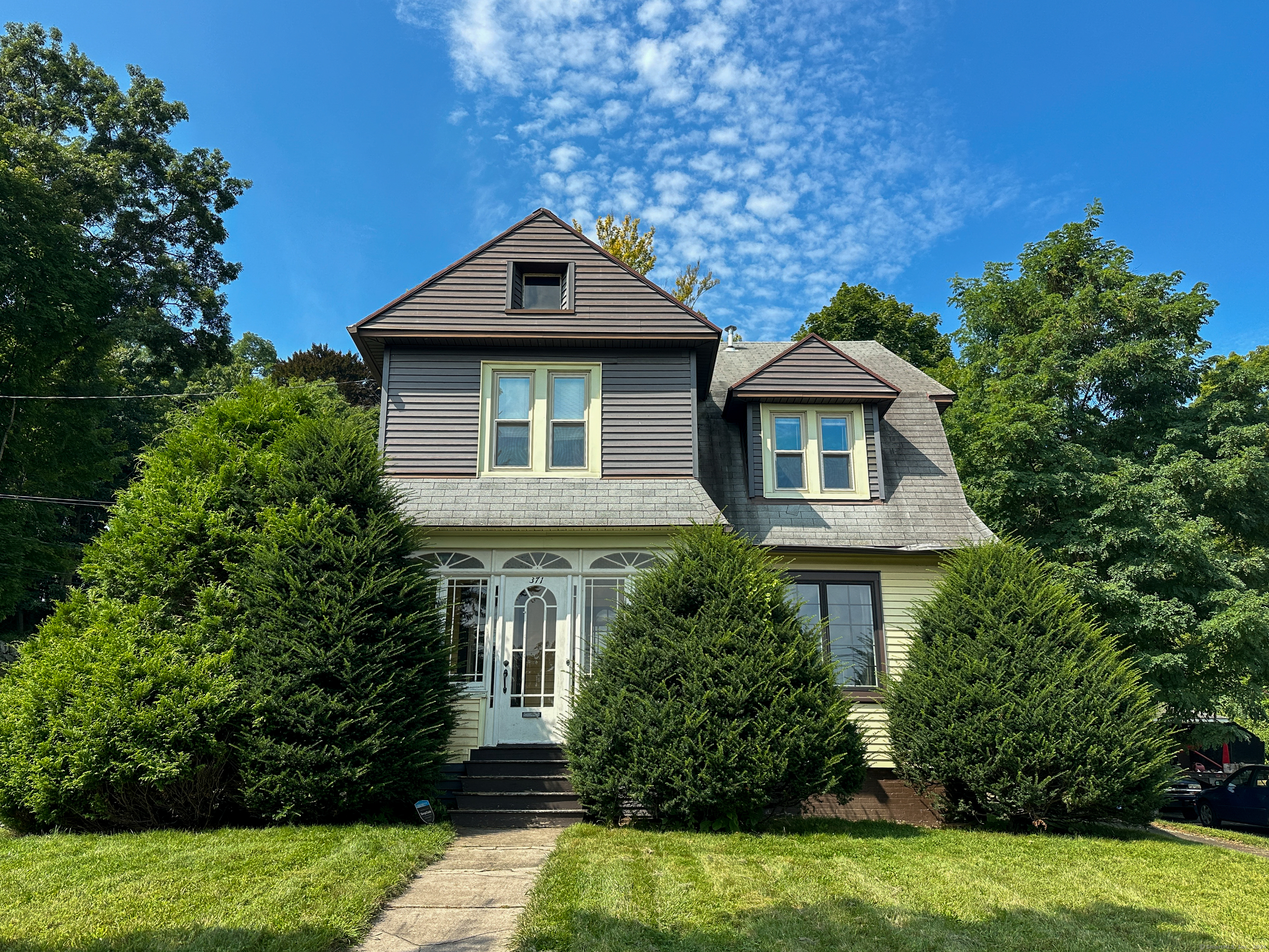 West St, Bristol, CT 06010