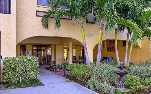 311-5775 Park St N, ST PETERSBURG, FL, 33709-6324 | Card Image