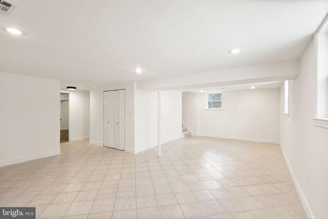 2280 Cocquina Dr, House other with 5 bedrooms, 2 bathrooms and null parking in RESTON VA | Image 45