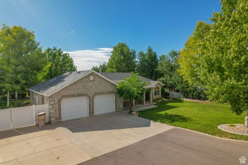 380 S 400 E, Levan, UT, 84639 | Card Image