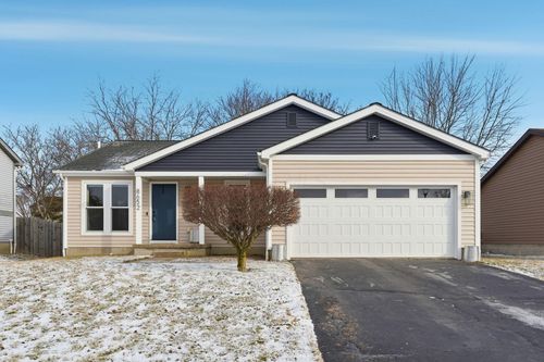 8652 Westpoint Dr, Galloway, OH, 43119-8860 | Card Image