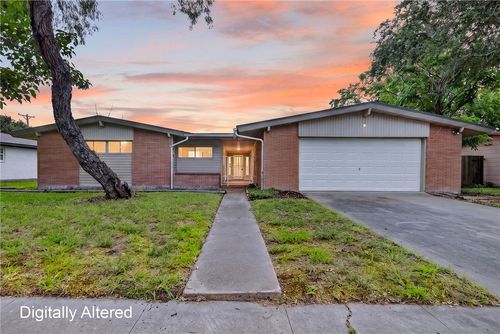 3330 Casa Rosa Dr, Corpus Christi, TX, 78411-3328 | Card Image