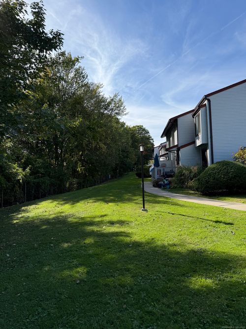 221-221 Cottonwood Rd, Newington, CT, 06111-4218 | Card Image