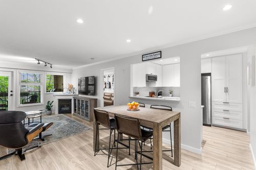 304-5556 14 Ave, Delta, BC, V4M4E7 | Card Image